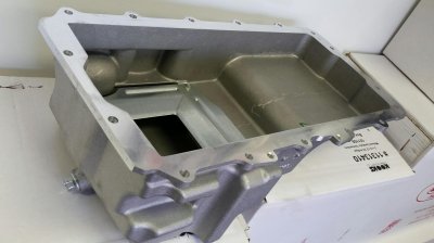 2013 GT500 8 Quart Oil Pan 4.jpg