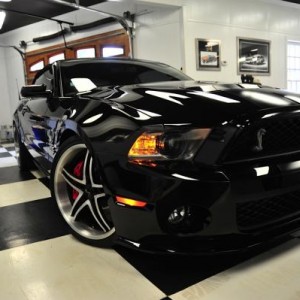 Showroom Shine!! Nitrous Purge comes out of snakes mouth in the grille