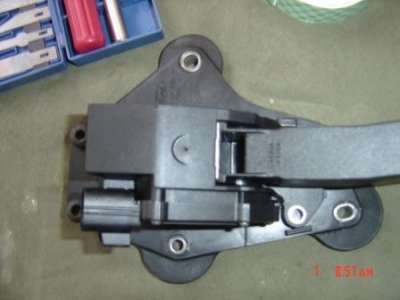 pix7_throttle_control.JPG