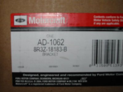 8r3z18183b.jpg