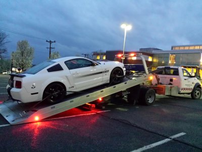 car on tow.jpg