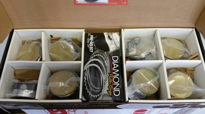 Diamond Pistons 2.jpg