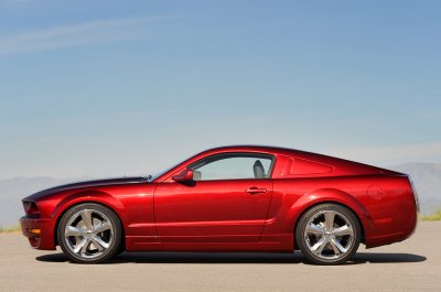iacocca-45th-anniversary-edition-mustang-also-comes-in-red_5.jpg