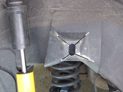 Rear bumpstop bracket mod picture 1.jpg