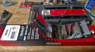 20181005_exh4-clamp.jpg