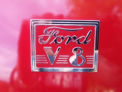 Ford V8 emblem.jpg