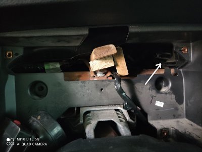 Behind Gauge Cluster.jpg Behind Gauge Cluster.jpg