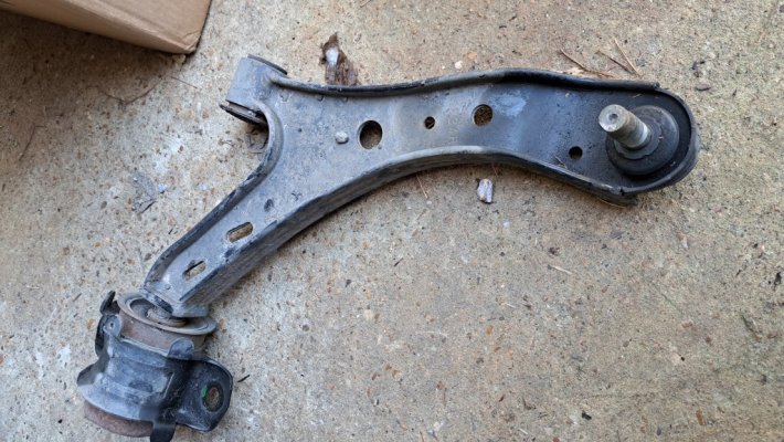old control arm.jpg old control arm.jpg