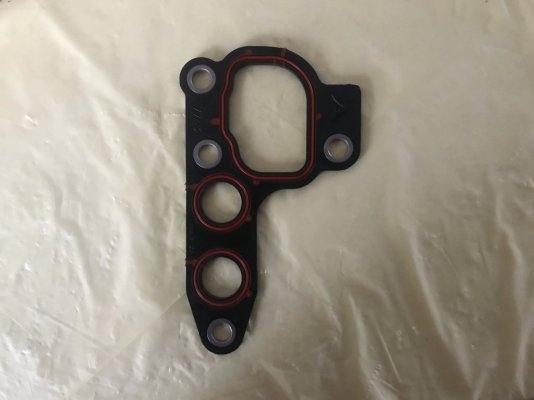 Ford 4.6L 5.4L Original Design Oil Filter Adapter Gasket.JPG