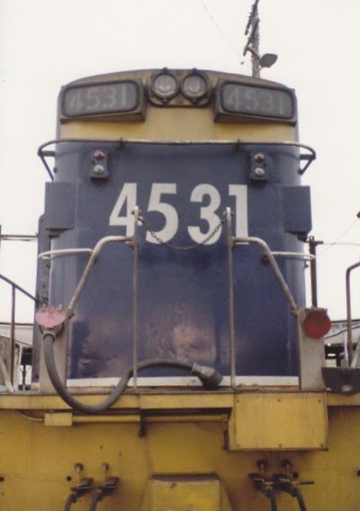 4531_FRBlue_front_on_broadmeadow_loco_1990.jpg