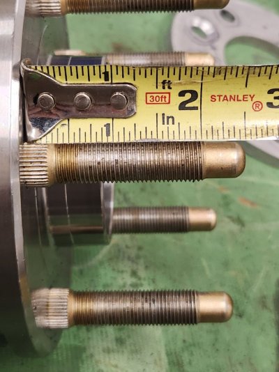 ARP 100-7706 Studs thru front hub.jpg ARP 100-7706 Studs thru front hub.jpg