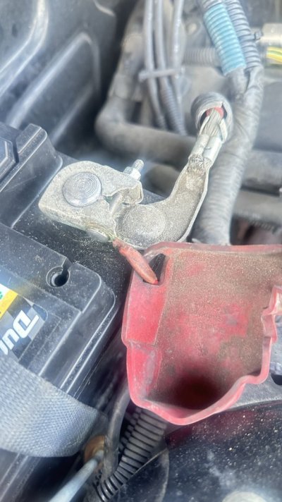 CAR EXTRA HEADLIGHT WIRE SPLICE.jpg