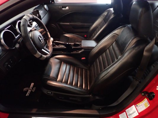 Interior2.jpg