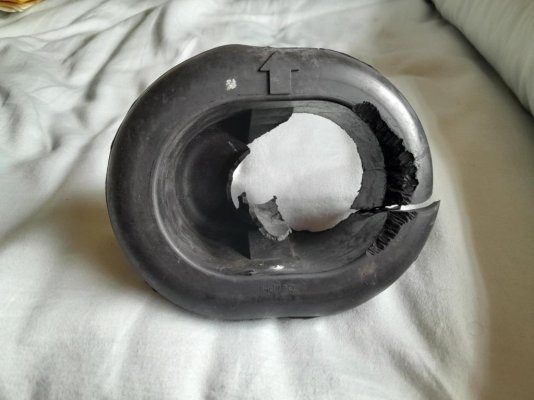 grommet1.jpg