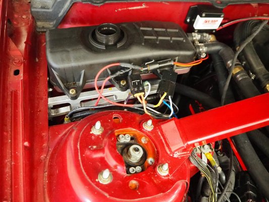 Max engine SC reservoir.jpg