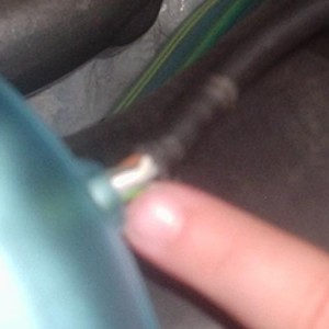 predator 2  notice wire