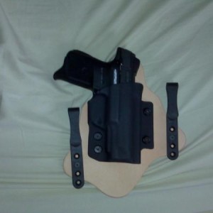 Ruger SR9C in Comp-Tac Spartan