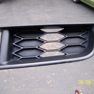 cut honeycomb from behind with dremmel