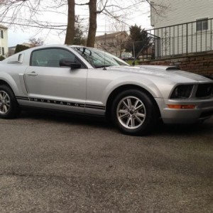 My sons 05 premium V6