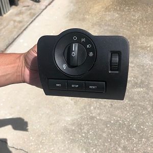 mustang automatic light switch