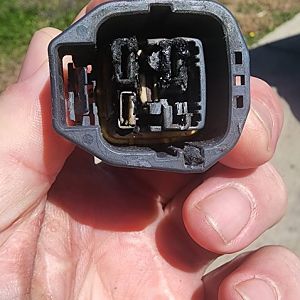 Cooling Fan Plug
