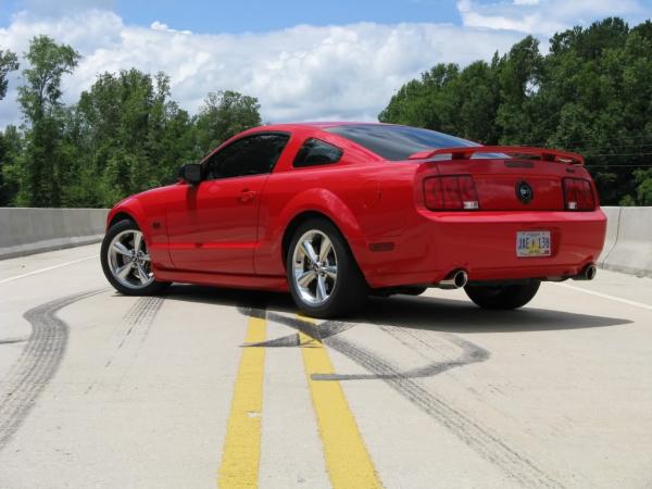 05mustang1