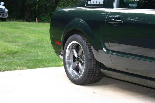 2008 Mustang Bullitt Wheels (New) 090609 003 (2)