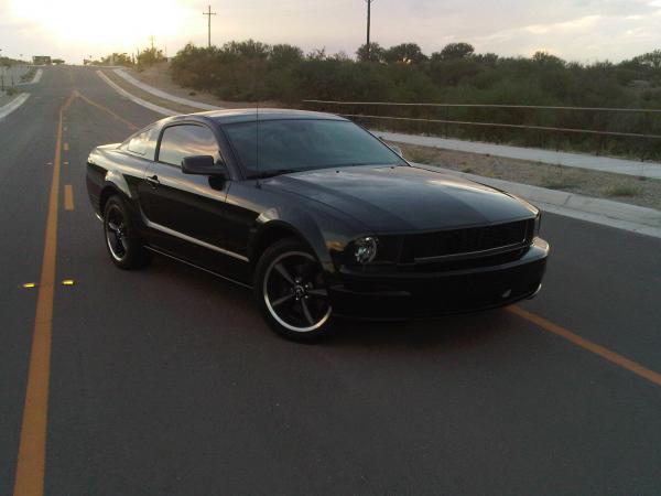 Bullit Black corners