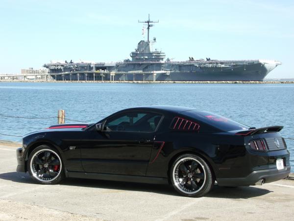 Crazyhorse with the USS Lexington