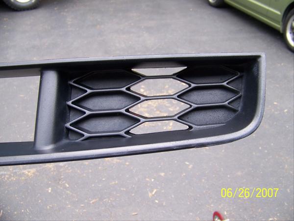 cut honeycomb from behind with dremmel