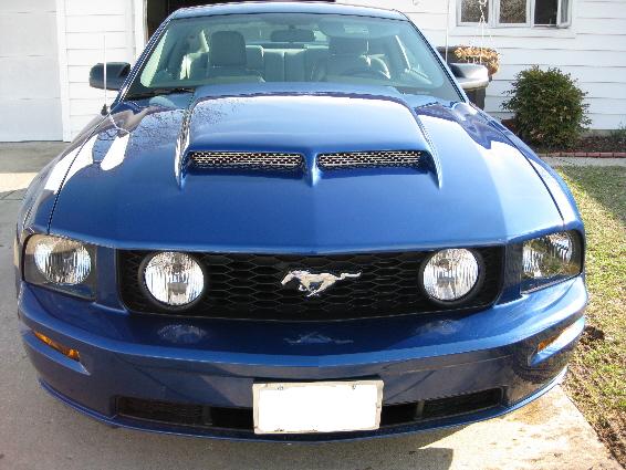 freshly bolted on Cervinis ram Air hood 1171
