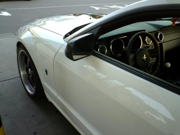 sadly, the only picture i took where you can see the Hurst shifter