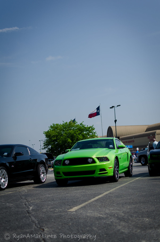 14057451713_cab329ce3d_b.jpg