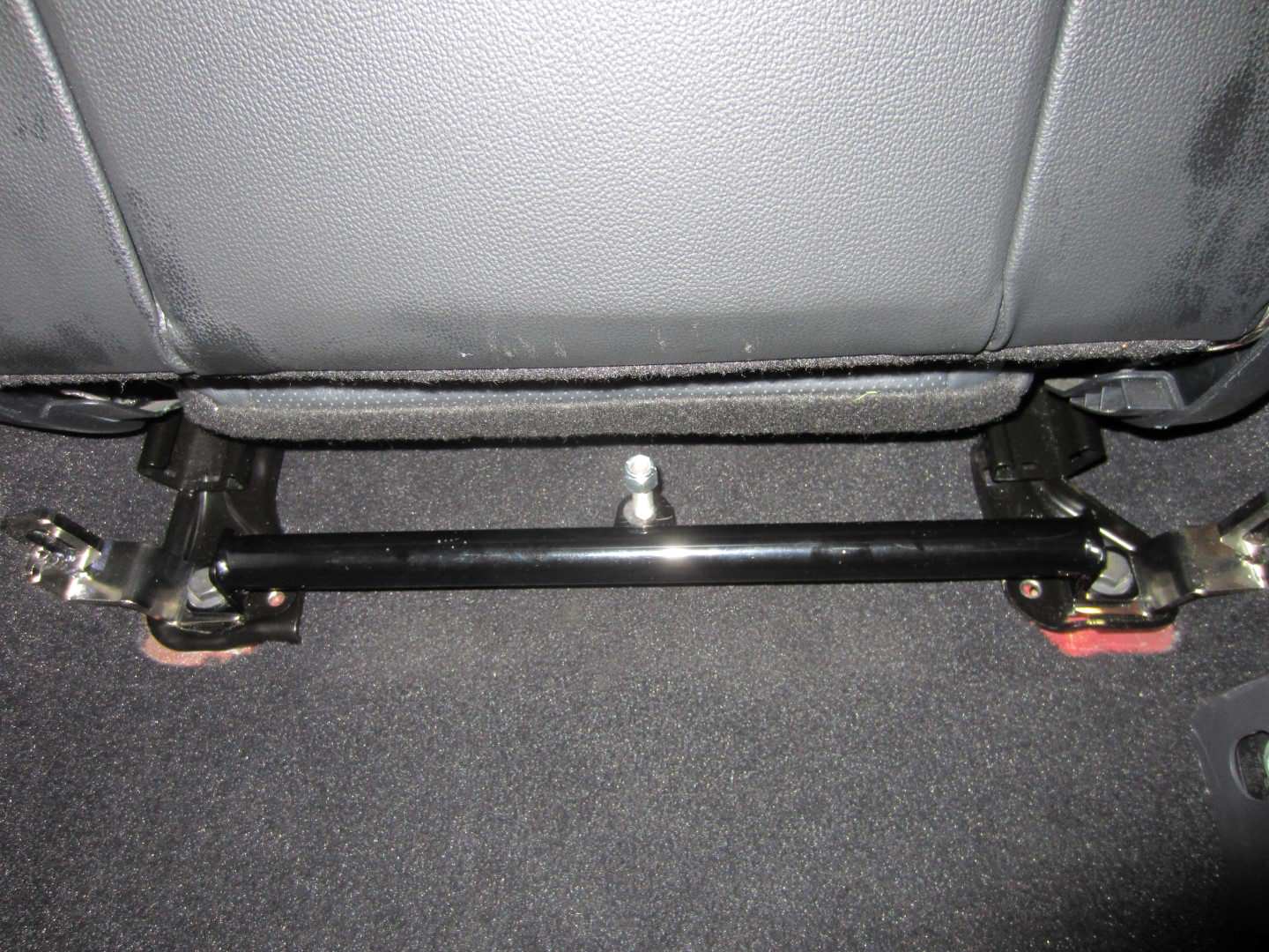 ALQU85V.jpg
